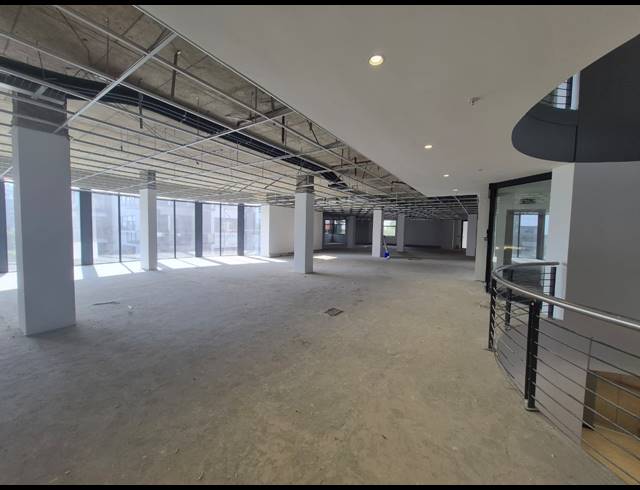 1,679M² OFFICE TO LET IN SANDTON CENTRAL